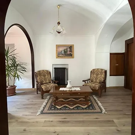 Spada Reale לינה וארוחת בוקר